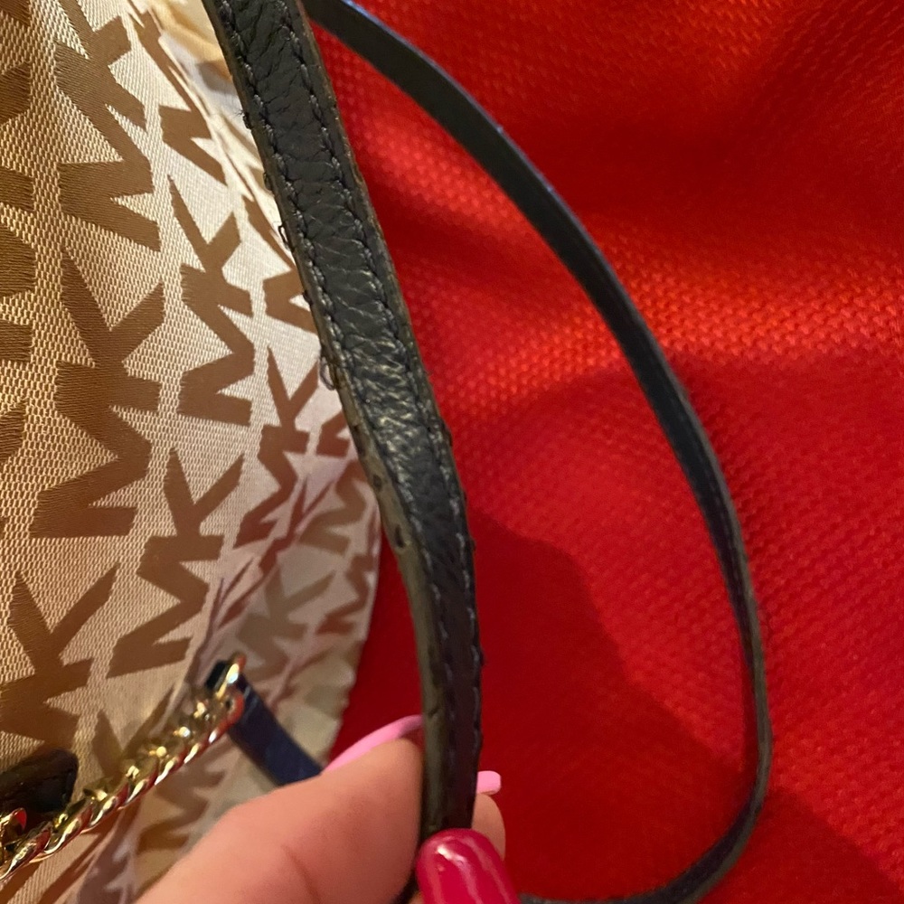 Michael Kors Jet Set Chain & Leather handles purse.. - Picture 7 of 9